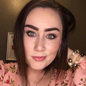 Meet your Posher, Breana